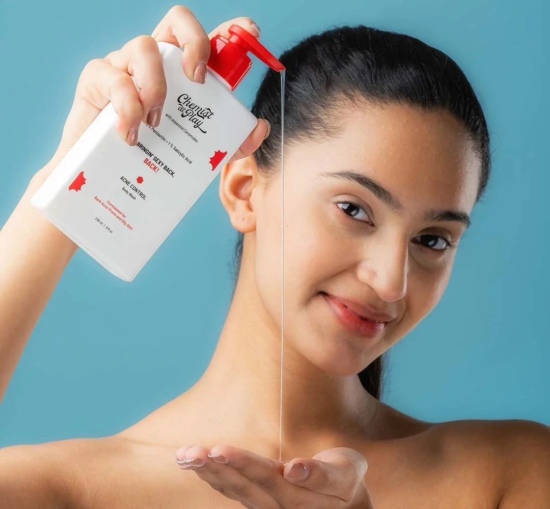 Clean & Fresh Duo (Roll On (Aqua) - 40 ml | Acne Control Body Wash - 236 ml)