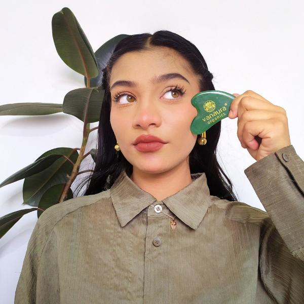 Jade Gua Sha - Face Sculpting Jade Gua Sha Stone