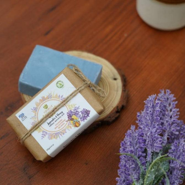 Lavender And Honey Bathing Bar - (Cleansing, Skin Lightening, Relaxing) - Natural Handcrafted Bar (125g)