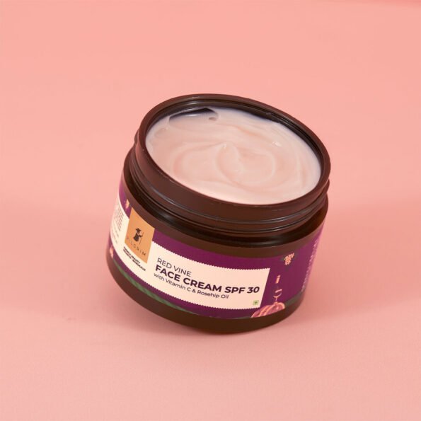 https://barg.in/product/red-vine-face-cream-spf-30-with-vitamin-c-rosehip-oil-pa-for-men/